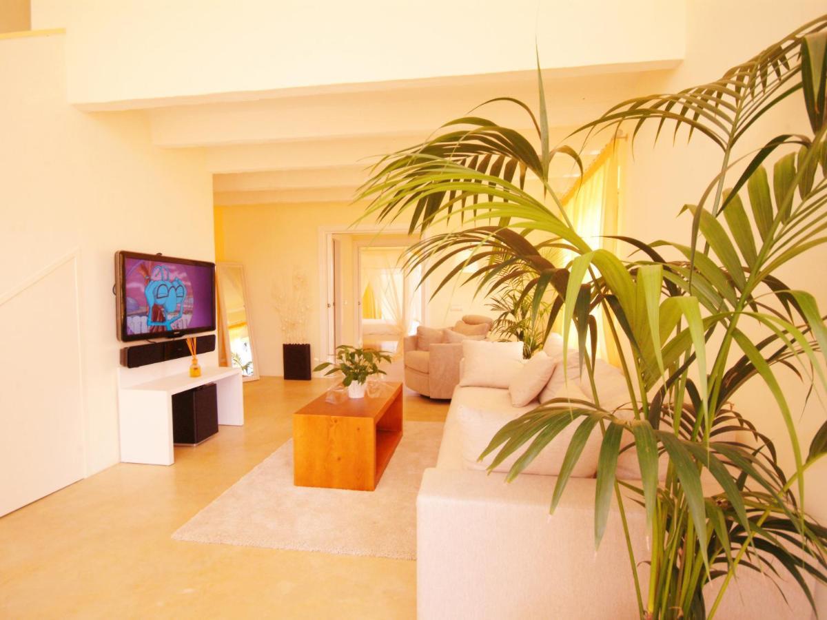Villa Barcares Petit, Piscina, Jardines Junto A Playa En Alcudia Kültér fotó